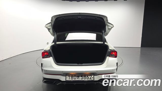 Kia K5 (III) 2.0 Prestige 2022 — фото 20