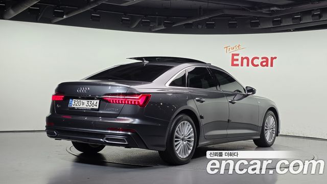 Audi A6 (C8) 45 TFSI Premium 2021 — фото 2