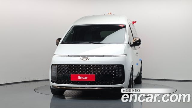 Hyundai Staria 4WD Lounge 7-Seater Limousine 2022 — фото 3