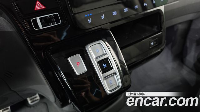 Hyundai Staria 4WD Lounge 7-Seater Limousine 2022 — фото 9