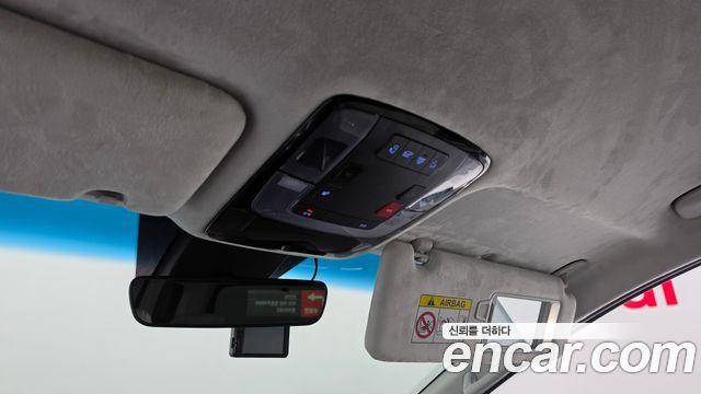 Hyundai Staria 4WD Lounge 7-Seater Limousine 2022 — фото 20