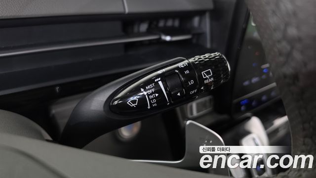 Hyundai Staria 4WD Lounge 7-Seater Limousine 2022 — фото 35