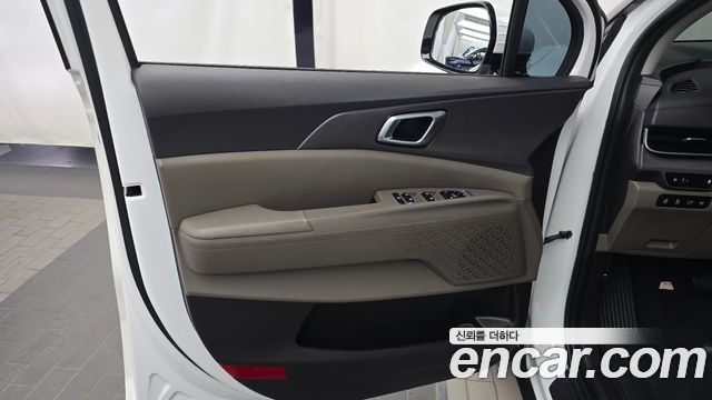 Kia Carnival (IV) HEV 9seater Nobless 2024 — фото 24