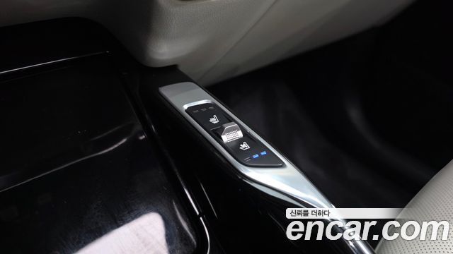 Kia Sorento (IV) HEV 1.6 2WD Signature 2023 — фото 35