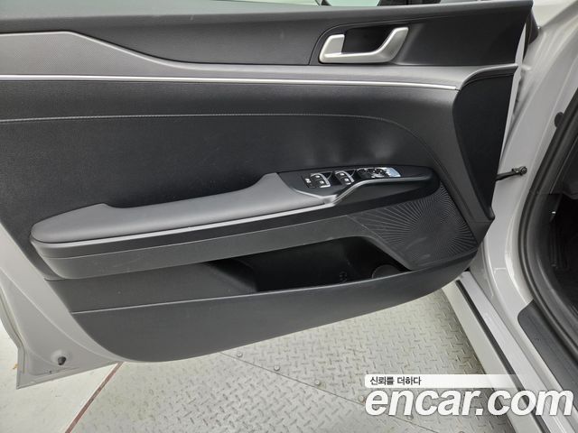 Kia K5 (III) 2.0 LPi(Rent) Trendy 2026 — фото 21