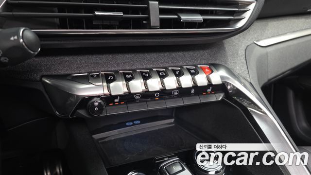 Peugeot 3008 (II) 1.6 BlueHDi GT Line 2018 — фото 17