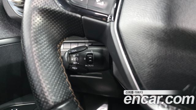Peugeot 3008 (II) 1.6 BlueHDi GT Line 2018 — фото 18