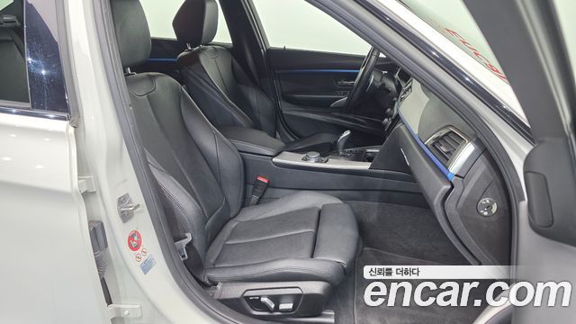 BMW 3 Series (F30) 320i M Sport 2017 — фото 11