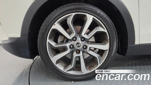 KG Mobility (SsangYong) Tivoli Diesel LX 2WD 2016 — фото 5