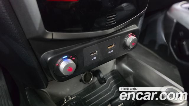 KG Mobility (SsangYong) Tivoli Diesel LX 2WD 2016 — фото 12