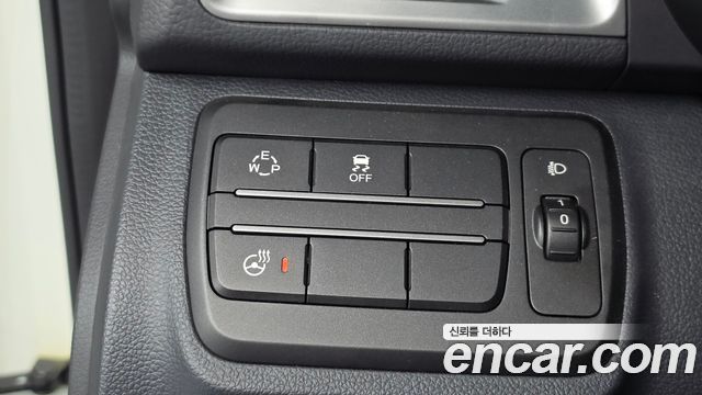 KG Mobility (SsangYong) Tivoli Diesel LX 2WD 2016 — фото 19