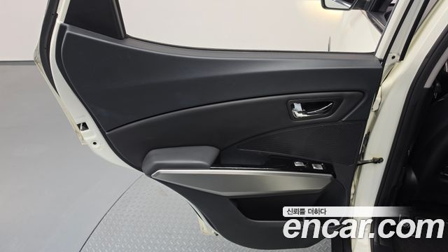 KG Mobility (SsangYong) Tivoli Diesel LX 2WD 2016 — фото 25