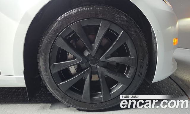 Tesla Model 3 Long Range AWD 2022 — фото 27