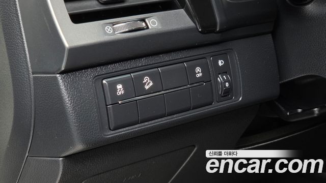 KG Mobility (SsangYong) Rexton Sports Diesel 2.2 4WD Prestige 2022 — фото 18