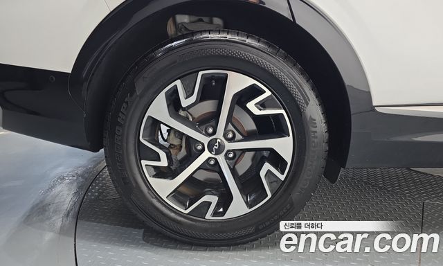 Kia Sportage Hybrid (V) Nobleless 2WD 2023 — фото 5