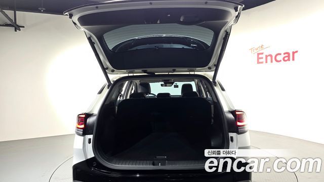 Kia Sportage Hybrid (V) Nobleless 2WD 2023 — фото 19