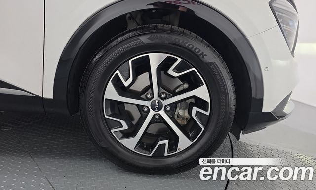 Kia Sportage Hybrid (V) Nobleless 2WD 2023 — фото 21