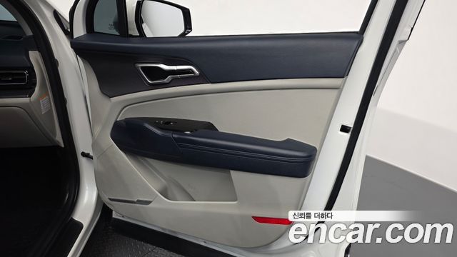 Kia Sportage Hybrid (V) Nobleless 2WD 2023 — фото 24