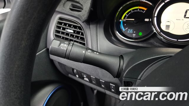 Renault Korea SM3 Z.E. SE 2019 — фото 15