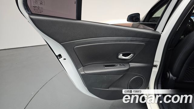 Renault Korea SM3 Z.E. SE 2019 — фото 25