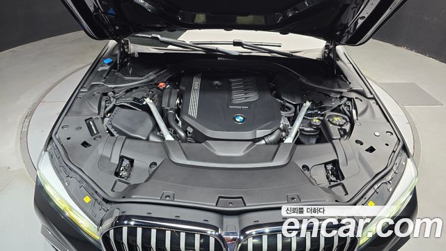 BMW 7 Series (G11) 740Li xDrive M Sport Package 2021 — фото 6