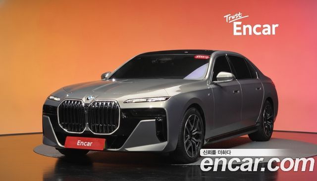 BMW 7 Series (G70) 740d xDrive M Sport