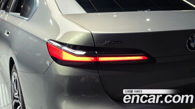 BMW 7 Series (G70) 740d xDrive M Sport 2024 — фото 23