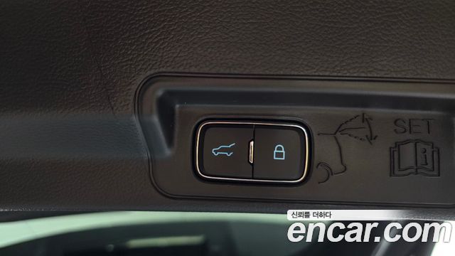Ford Explorer (VI) 2.3 ST-Line 4WD 2025 — фото 18
