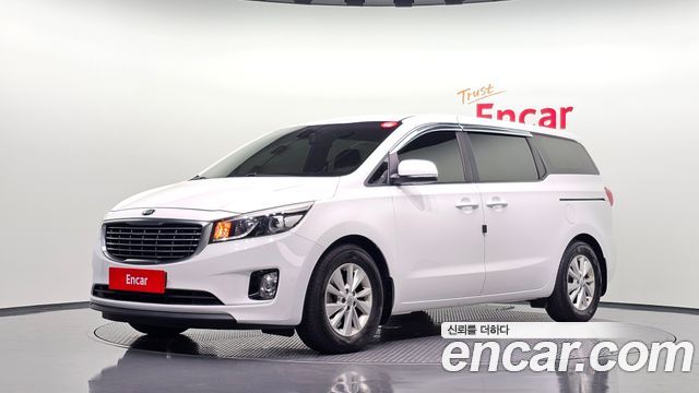 Kia Carnival 11-seater Deluxe