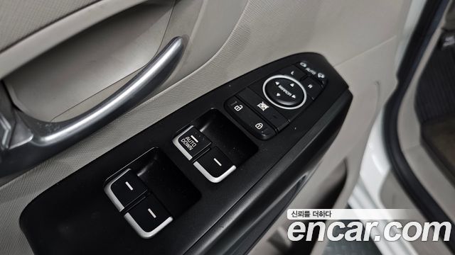 Kia Carnival 11-seater Deluxe 2015 — фото 15