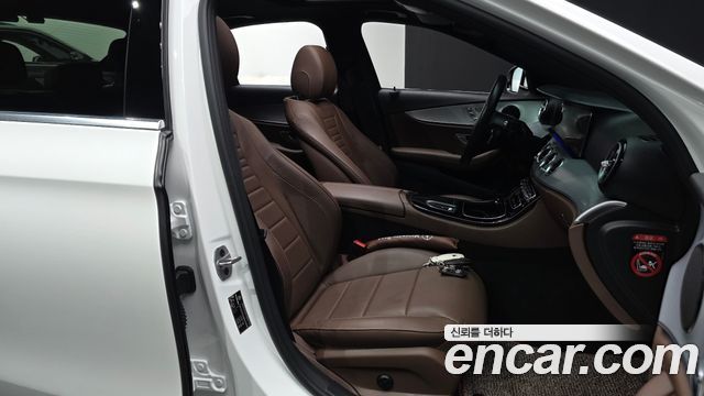 Mercedes-Benz E-Class (W213) E250 Avantgarde 2021 — фото 11