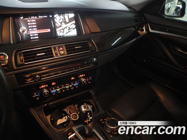 BMW 5 Series (F10) 520d Luxury Plus 2015 — фото 22