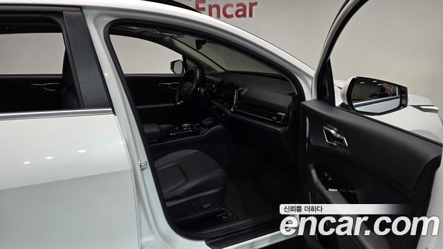 Kia Sportage (V) Gasoline 1.6 Turbo 2WD Nobleless 2022 — фото 11