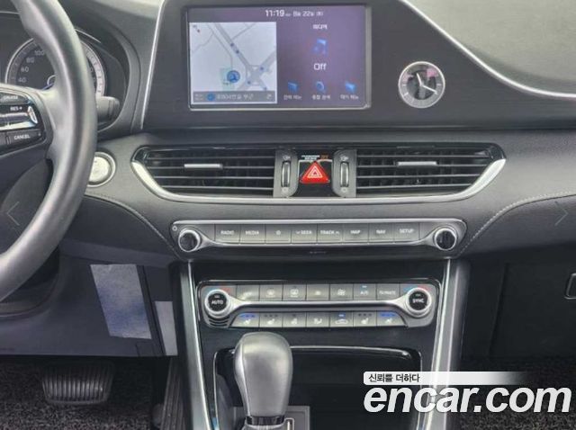 Hyundai Grandeur (IG) 2.4 Premium 2017 — фото 10