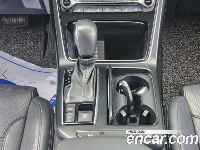 Hyundai Grandeur (IG) 2.4 Premium 2017 — фото 18