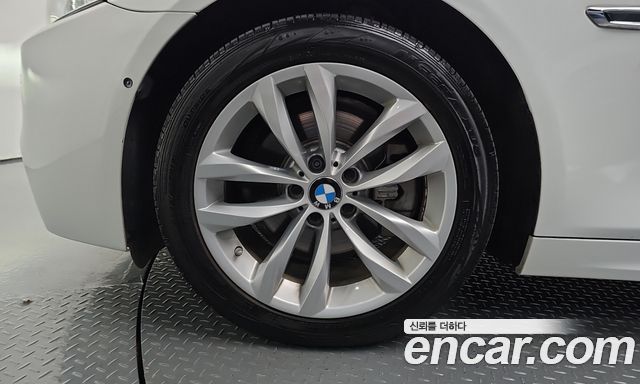 BMW 5 Series (F10) 520d M Aero Dynamic 2016 — фото 5