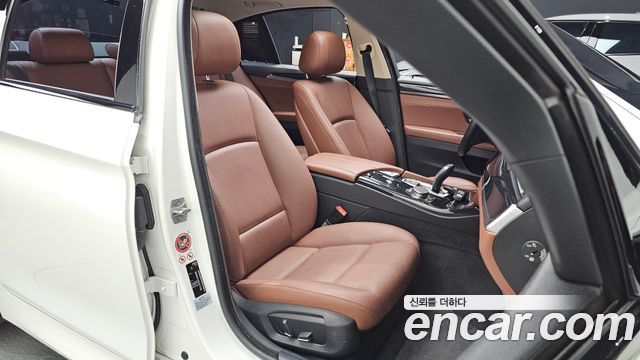 BMW 5 Series (F10) 520d M Aero Dynamic 2016 — фото 10