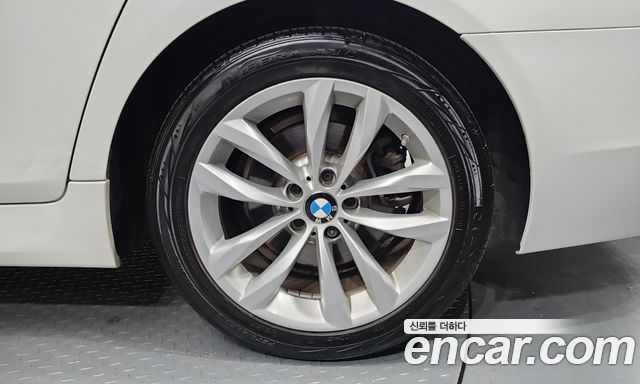 BMW 5 Series (F10) 520d M Aero Dynamic 2016 — фото 27