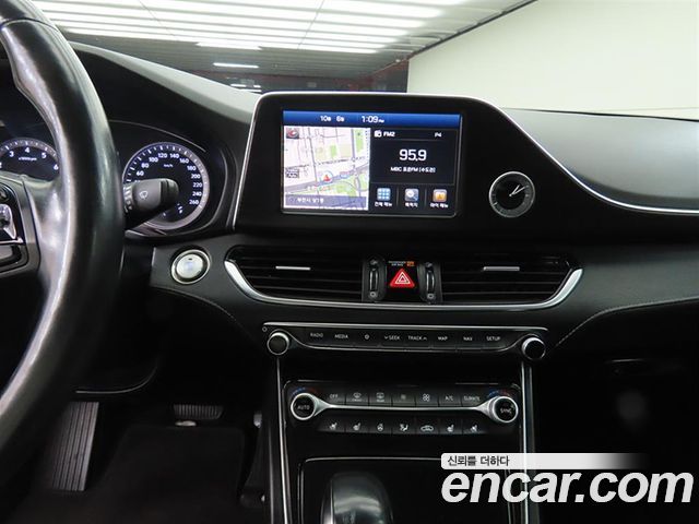 Hyundai Grandeur (IG) 2.4 Premium 2018 — фото 10