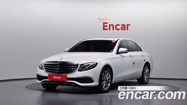 Mercedes-Benz E-Class (W213) E300 4MATIC Exclusive 2020 — фото 1