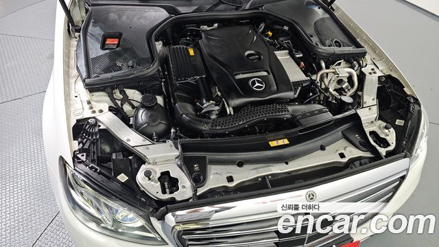 Mercedes-Benz E-Class (W213) E300 4MATIC Exclusive 2020 — фото 6