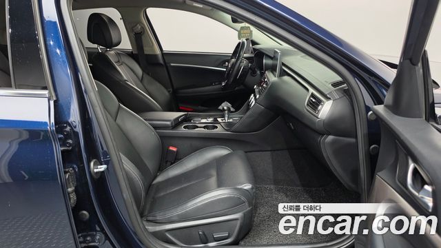 Genesis G70 2.0T Advanced 2018 — фото 11