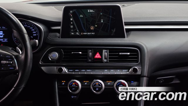 Genesis G70 2.0T Advanced 2018 — фото 15