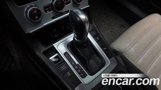 Volkswagen CC 2.0 TDI BlueMotion 2014 — фото 9