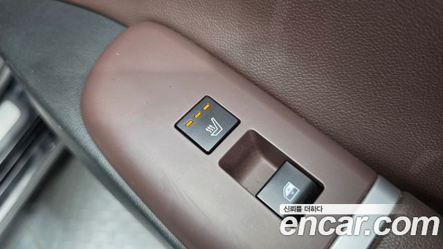 Hyundai Grandeur Hybrid (GN7) Premium 2023 — фото 31