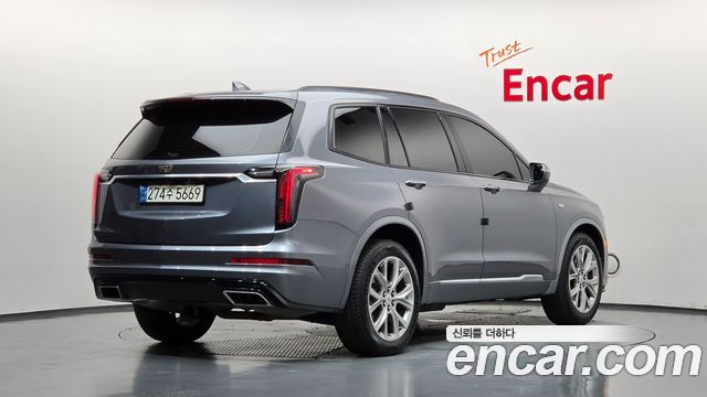 Cadillac XT6 3.6 Sport 2020 — фото 2