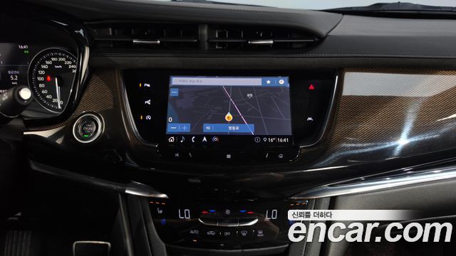 Cadillac XT6 3.6 Sport 2020 — фото 13