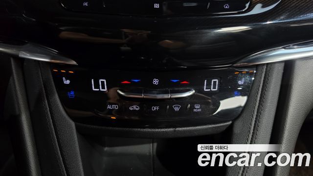 Cadillac XT6 3.6 Sport 2020 — фото 32