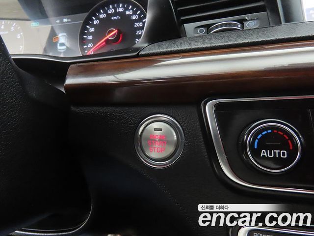 Kia K7 2.4 GDI Limited 2017 — фото 18