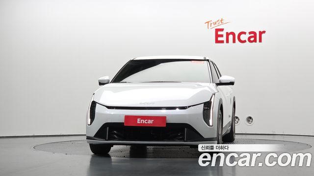 Kia EV4 Standard 2WD Earth 2026 — фото 3